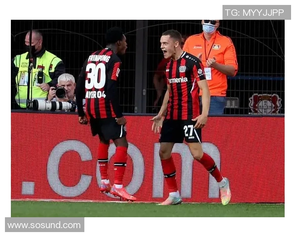 沃尔夫斯堡与矿工的激烈对决揭示了足球战术的博弈与激情