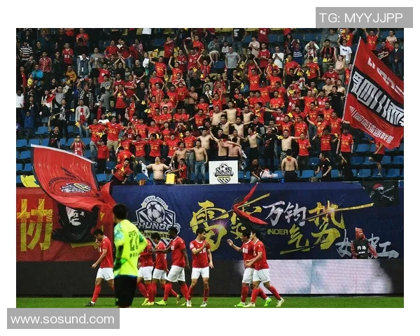 南安普敦主场迎战利物浦双方争夺英超关键三分之战