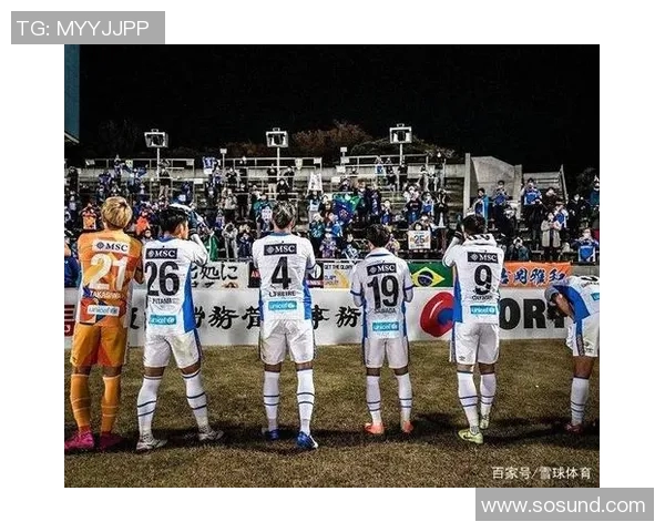 福冈黄蜂迎战心泻天鹅展开激烈对决争夺联赛荣耀