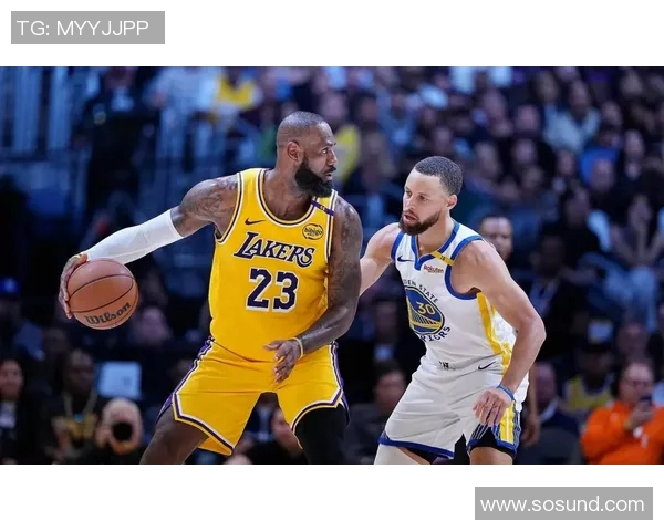 勇士与掘金激战1月17日争夺西部季后赛席位的关键对决 勇士与掘金激战1月17日争夺西部季后赛席位的关键对决