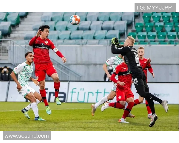 科特布斯主场迎战弗赖堡期待精彩对决与胜利的争夺战 科特布斯主场迎战弗赖堡期待精彩对决与胜利的争夺战