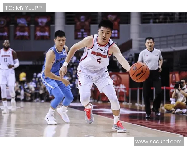 高诗岩：从青涩新星到篮球赛场的耀眼明星之路