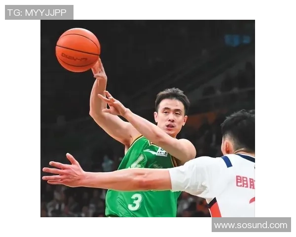 篮球场上的搞笑明星们如何用幽默打破比赛的紧张气氛